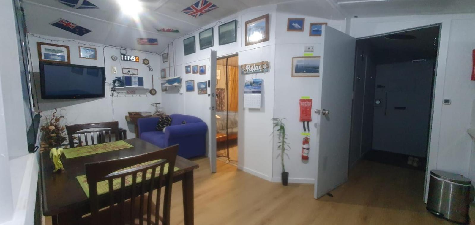 شقة On The Water Boat House وانجاري المظهر الخارجي الصورة